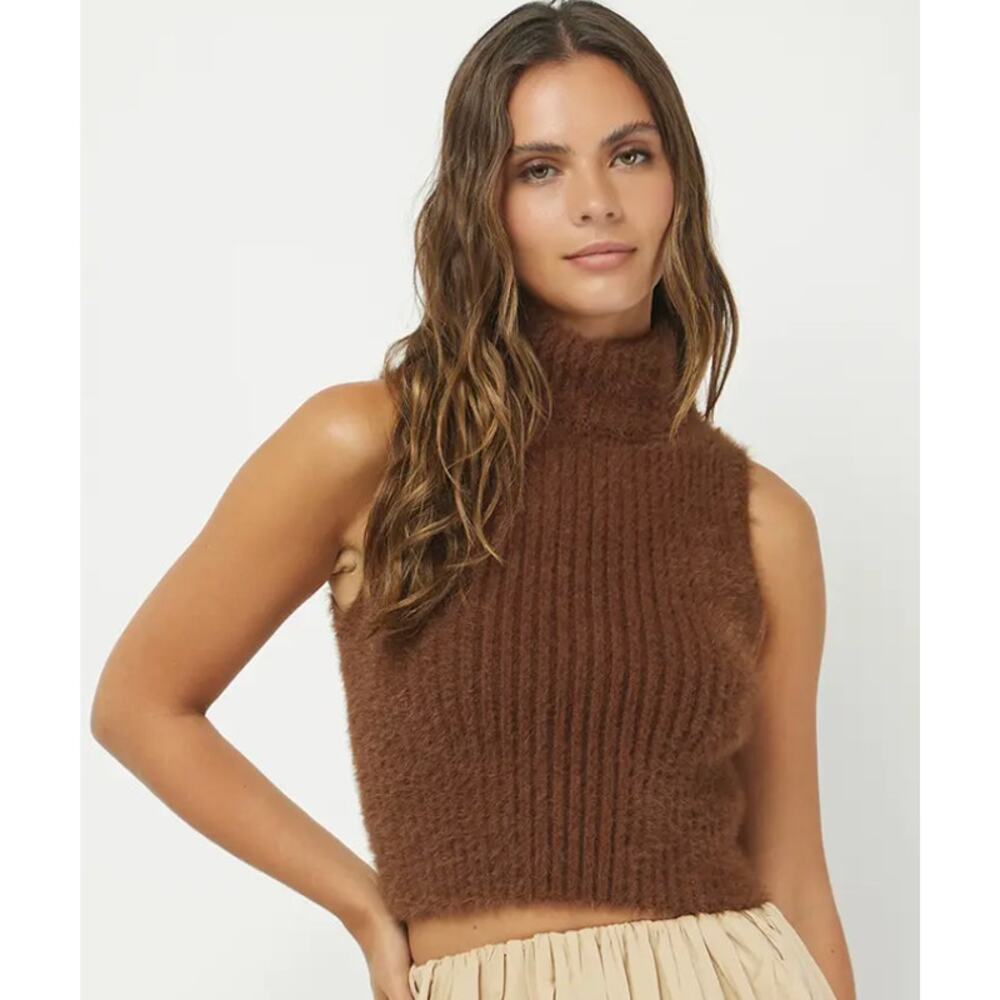 Needii Mockneck Cropped Sweater Tank in Chocolate Brown size S